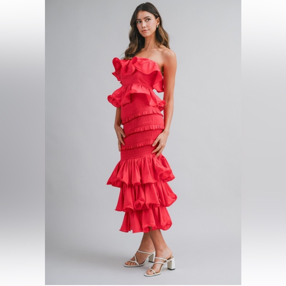 Red Ruffle Strapless Skirt Set - Picture 6 of 11